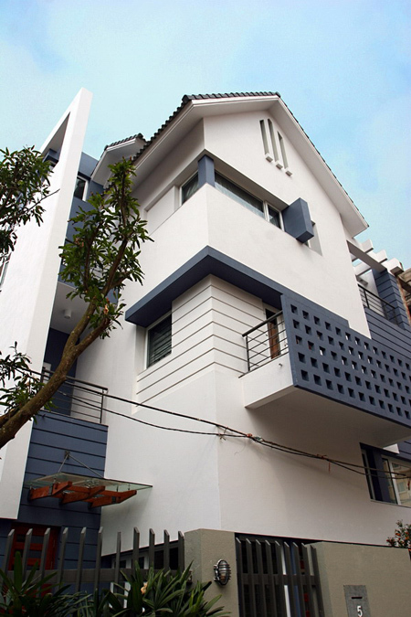 Cải tạo biệt thự xây thô với phong cách giản d